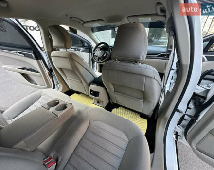 Белый Форд Фьюжн, объемом двигателя 2 л и пробегом 147 тыс. км за 16500 $, фото 26 на Automoto.ua