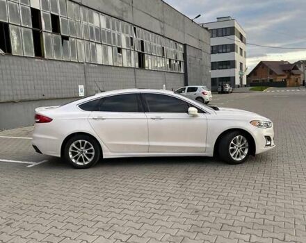 Белый Форд Фьюжн, объемом двигателя 2 л и пробегом 84 тыс. км за 21500 $, фото 5 на Automoto.ua