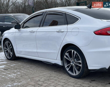 Белый Форд Фьюжн, объемом двигателя 2 л и пробегом 159 тыс. км за 16455 $, фото 22 на Automoto.ua