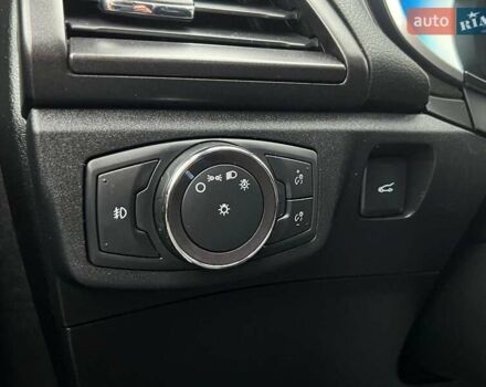 Белый Форд Фьюжн, объемом двигателя 2 л и пробегом 81 тыс. км за 18990 $, фото 19 на Automoto.ua