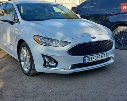 Белый Форд Фьюжн, объемом двигателя 2 л и пробегом 147 тыс. км за 18700 $, фото 8 на Automoto.ua