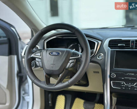 Белый Форд Фьюжн, объемом двигателя 2 л и пробегом 147 тыс. км за 16500 $, фото 28 на Automoto.ua