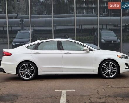 Белый Форд Фьюжн, объемом двигателя 2 л и пробегом 55 тыс. км за 14900 $, фото 6 на Automoto.ua