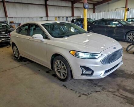 Белый Форд Фьюжн, объемом двигателя 2 л и пробегом 93 тыс. км за 3500 $, фото 3 на Automoto.ua