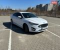 Білий Форд Фьюжен, об'ємом двигуна 2 л та пробігом 60 тис. км за 16400 $, фото 1 на Automoto.ua