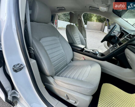 Белый Форд Фьюжн, объемом двигателя 2 л и пробегом 147 тыс. км за 16500 $, фото 34 на Automoto.ua