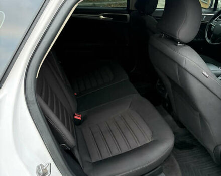 Белый Форд Фьюжн, объемом двигателя 2 л и пробегом 40 тыс. км за 15800 $, фото 14 на Automoto.ua