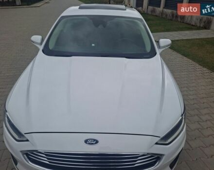 Білий Форд Фьюжен, об'ємом двигуна 2 л та пробігом 250 тис. км за 14800 $, фото 9 на Automoto.ua