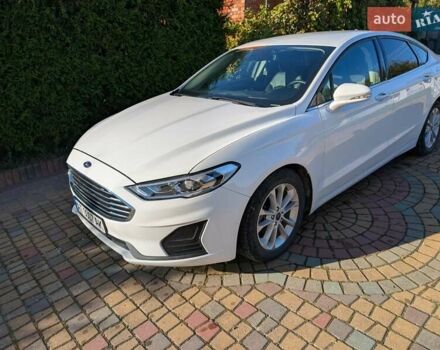 Белый Форд Фьюжн, объемом двигателя 2 л и пробегом 136 тыс. км за 16300 $, фото 2 на Automoto.ua