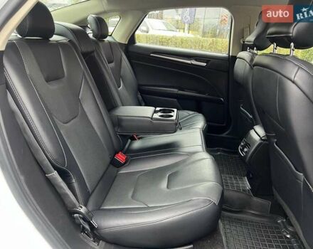 Белый Форд Фьюжн, объемом двигателя 2 л и пробегом 81 тыс. км за 18990 $, фото 12 на Automoto.ua