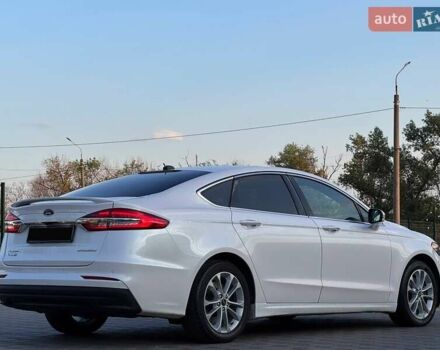 Белый Форд Фьюжн, объемом двигателя 2 л и пробегом 90 тыс. км за 17900 $, фото 7 на Automoto.ua