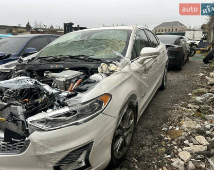 Белый Форд Фьюжн, объемом двигателя 2.49 л и пробегом 130 тыс. км за 6300 $, фото 6 на Automoto.ua