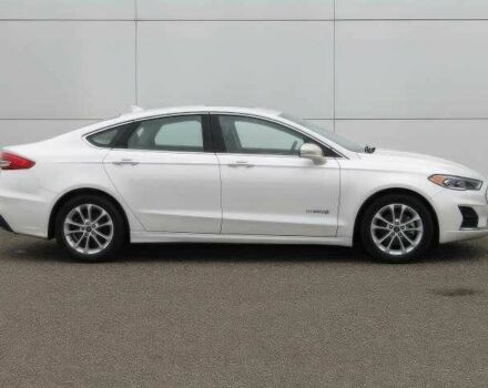 Білий Форд Фьюжен, об'ємом двигуна 2 л та пробігом 89 тис. км за 5000 $, фото 4 на Automoto.ua