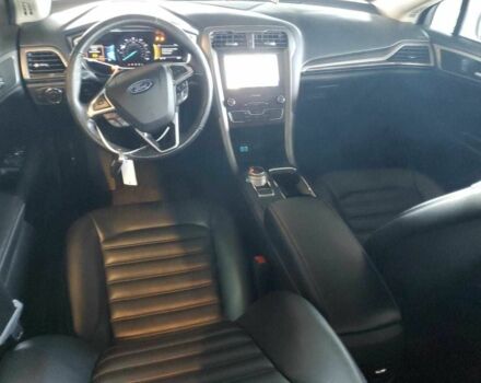 Білий Форд Фьюжен, об'ємом двигуна 1.5 л та пробігом 46 тис. км за 11000 $, фото 7 на Automoto.ua