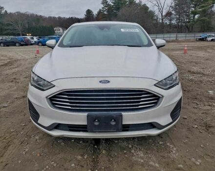 Білий Форд Фьюжен, об'ємом двигуна 2 л та пробігом 91 тис. км за 1300 $, фото 4 на Automoto.ua