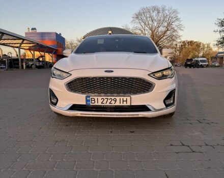Форд Фьюжн 2020 в Полтаве на Automoto.ua Белый Форд Фьюжн, объемом двигателя 2 л и пробегом 82 тыс. км за 16500 $, фото 1 на Automoto.ua