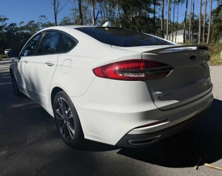 Белый Форд Фьюжн, объемом двигателя 2 л и пробегом 35 тыс. км за 4900 $, фото 4 на Automoto.ua