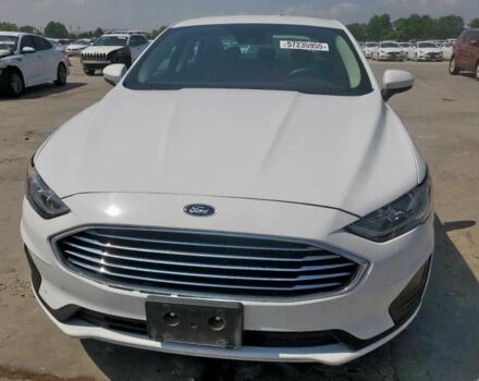 Білий Форд Фьюжен, об'ємом двигуна 2 л та пробігом 79 тис. км за 11600 $, фото 4 на Automoto.ua