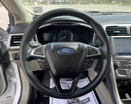 Белый Форд Фьюжн, объемом двигателя 0 л и пробегом 46 тыс. км за 13000 $, фото 11 на Automoto.ua