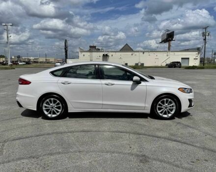 Белый Форд Фьюжн, объемом двигателя 0 л и пробегом 46 тыс. км за 13000 $, фото 4 на Automoto.ua