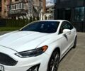 Білий Форд Фьюжен, об'ємом двигуна 2 л та пробігом 77 тис. км за 18300 $, фото 1 на Automoto.ua