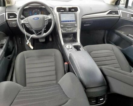 Білий Форд Фьюжен, об'ємом двигуна 2 л та пробігом 79 тис. км за 11600 $, фото 7 на Automoto.ua