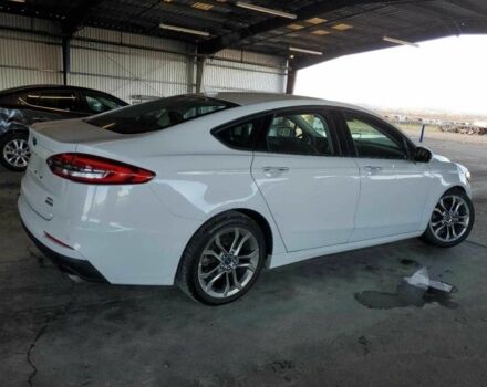 Білий Форд Фьюжен, об'ємом двигуна 1.5 л та пробігом 46 тис. км за 11000 $, фото 2 на Automoto.ua