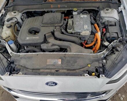 Білий Форд Фьюжен, об'ємом двигуна 2 л та пробігом 91 тис. км за 1300 $, фото 10 на Automoto.ua