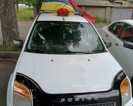 Белый Форд Фьюжн, объемом двигателя 1.4 л и пробегом 268 тыс. км за 6000 $, фото 5 на Automoto.ua