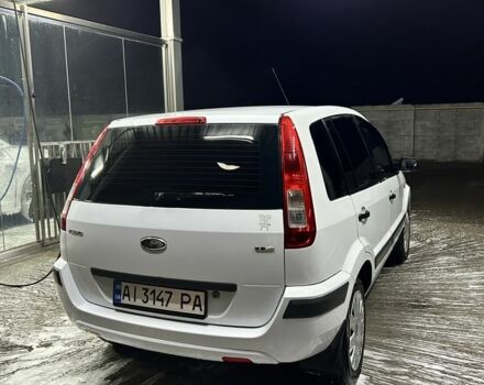 Белый Форд Фьюжн, объемом двигателя 1.4 л и пробегом 247 тыс. км за 5900 $, фото 3 на Automoto.ua