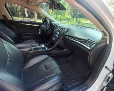 Білий Форд Фьюжен, об'ємом двигуна 2 л та пробігом 150 тис. км за 14500 $, фото 5 на Automoto.ua