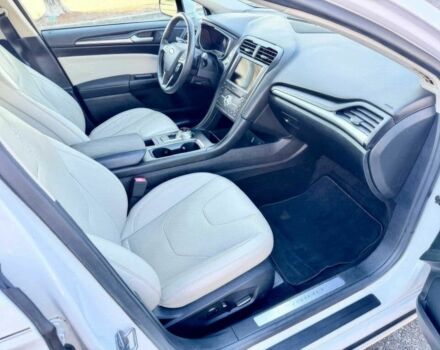 Белый Форд Фьюжн, объемом двигателя 2 л и пробегом 62 тыс. км за 2400 $, фото 7 на Automoto.ua