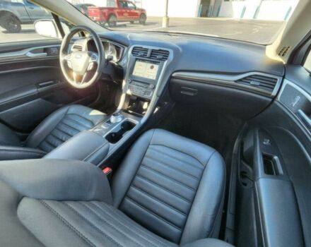 Білий Форд Фьюжен, об'ємом двигуна 2 л та пробігом 48 тис. км за 1450 $, фото 7 на Automoto.ua