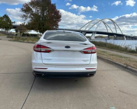 Белый Форд Фьюжн, объемом двигателя 2 л и пробегом 39 тыс. км за 3200 $, фото 5 на Automoto.ua