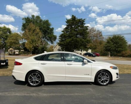 Форд Фьюжен 2019 у Києві на Automoto.ua Білий Форд Фьюжен, об'ємом двигуна 2 л та пробігом 41 тис. км за 4000 $, фото 3 на Automoto.ua