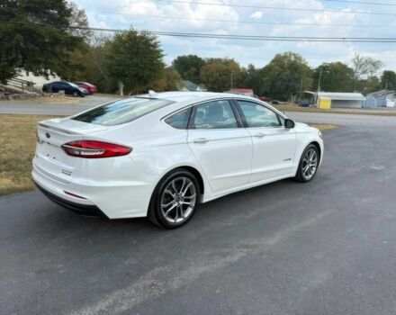 Форд Фьюжен 2019 у Києві на Automoto.ua Білий Форд Фьюжен, об'ємом двигуна 2 л та пробігом 41 тис. км за 4000 $, фото 4 на Automoto.ua