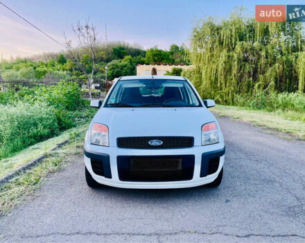 Білий Форд Фьюжен, об'ємом двигуна 1.4 л та пробігом 171 тис. км за 5699 $, фото 1 на Automoto.ua