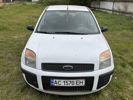 Форд Фьюжен 2009 у Луцьку на Automoto.ua Білий Форд Фьюжен, об'ємом двигуна 1.4 л та пробігом 254 тис. км за 5100 $, фото 1 на Automoto.ua