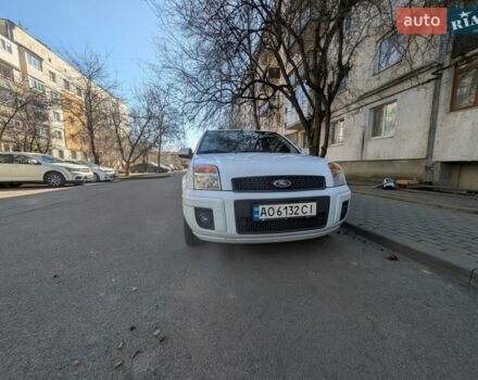 Белый Форд Фьюжн, объемом двигателя 1.4 л и пробегом 188 тыс. км за 5000 $, фото 1 на Automoto.ua