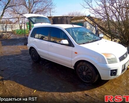 Білий Форд Фьюжен, об'ємом двигуна 1.4 л та пробігом 0 тис. км за 4700 $, фото 1 на Automoto.ua