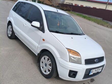 Білий Форд Фьюжен, об'ємом двигуна 0 л та пробігом 190 тис. км за 5200 $, фото 1 на Automoto.ua