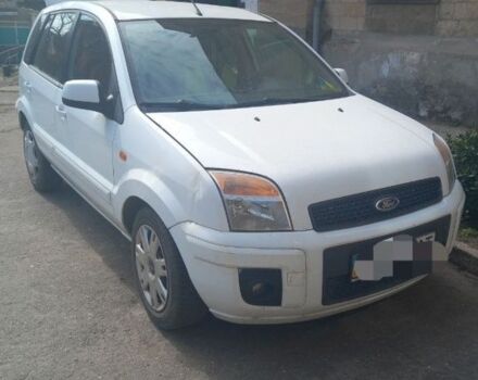 Белый Форд Фьюжн, объемом двигателя 1.4 л и пробегом 157 тыс. км за 3500 $, фото 1 на Automoto.ua