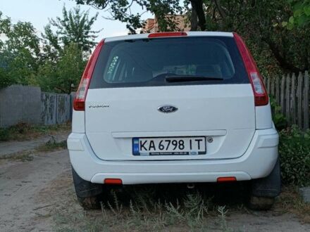 Білий Форд Фьюжен, об'ємом двигуна 1.39 л та пробігом 190 тис. км за 5200 $, фото 1 на Automoto.ua