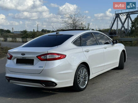 Белый Форд Фьюжн, объемом двигателя 2 л и пробегом 226 тыс. км за 10299 $, фото 1 на Automoto.ua