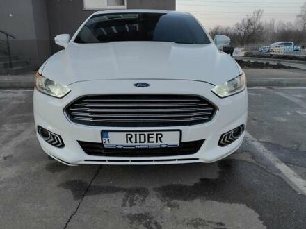 Белый Форд Фьюжн, объемом двигателя 2 л и пробегом 194 тыс. км за 10300 $, фото 1 на Automoto.ua