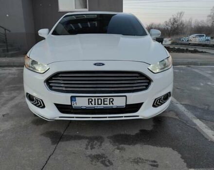 Білий Форд Фьюжен, об'ємом двигуна 2 л та пробігом 194 тис. км за 10300 $, фото 1 на Automoto.ua