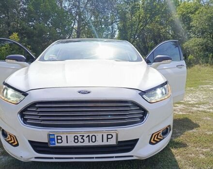 Білий Форд Фьюжен, об'ємом двигуна 1.6 л та пробігом 230 тис. км за 7879 $, фото 1 на Automoto.ua