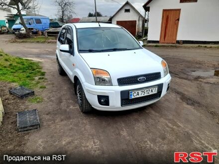 Білий Форд Фьюжен, об'ємом двигуна 1.4 л та пробігом 160 тис. км за 5600 $, фото 1 на Automoto.ua