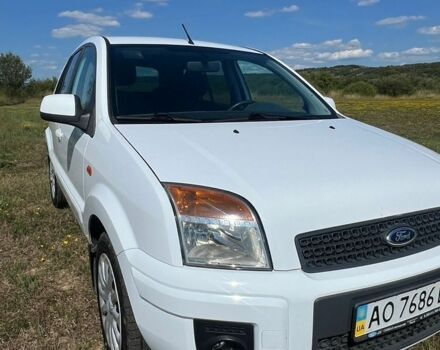 Білий Форд Фьюжен, об'ємом двигуна 1.39 л та пробігом 285 тис. км за 5200 $, фото 1 на Automoto.ua