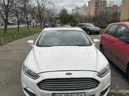 Белый Форд Фьюжн, объемом двигателя 2.5 л и пробегом 117 тыс. км за 8500 $, фото 1 на Automoto.ua